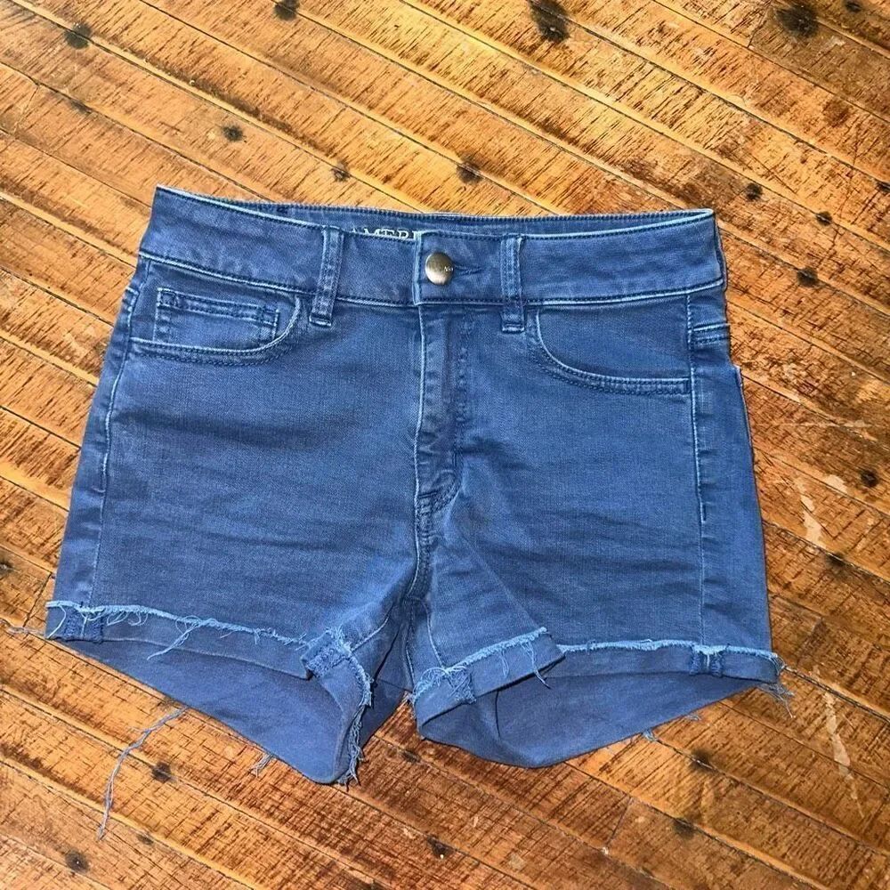 American Eagle hi-rise size 2 Daisy Duke shortie shorts